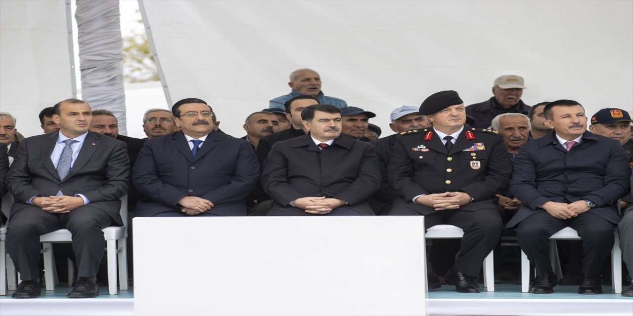 Ankara'da yapımı tamamlanan Aydıncık Cemevi törenle açıldı