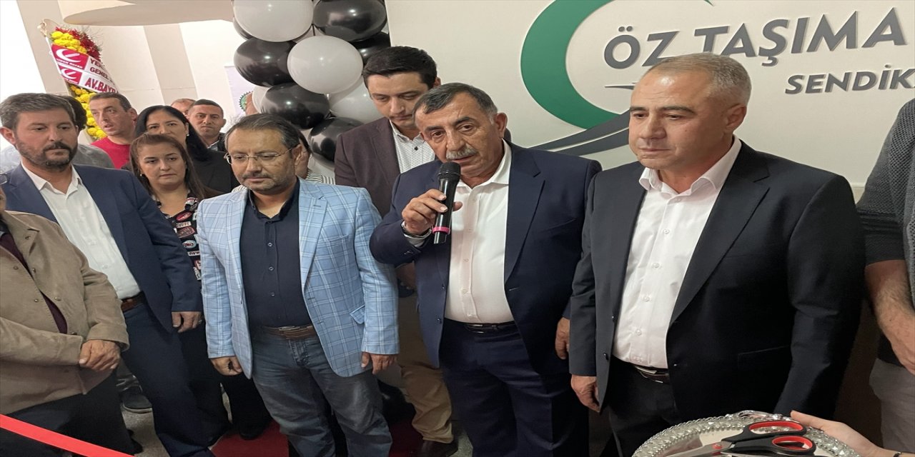 Öz Taşıma-İş Sendikası Ege Bölge Başkanlığı açıldı