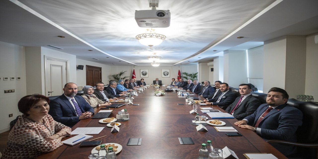 İnternette Kişilik Haklarının Korunması Çalıştayı yapıldı.