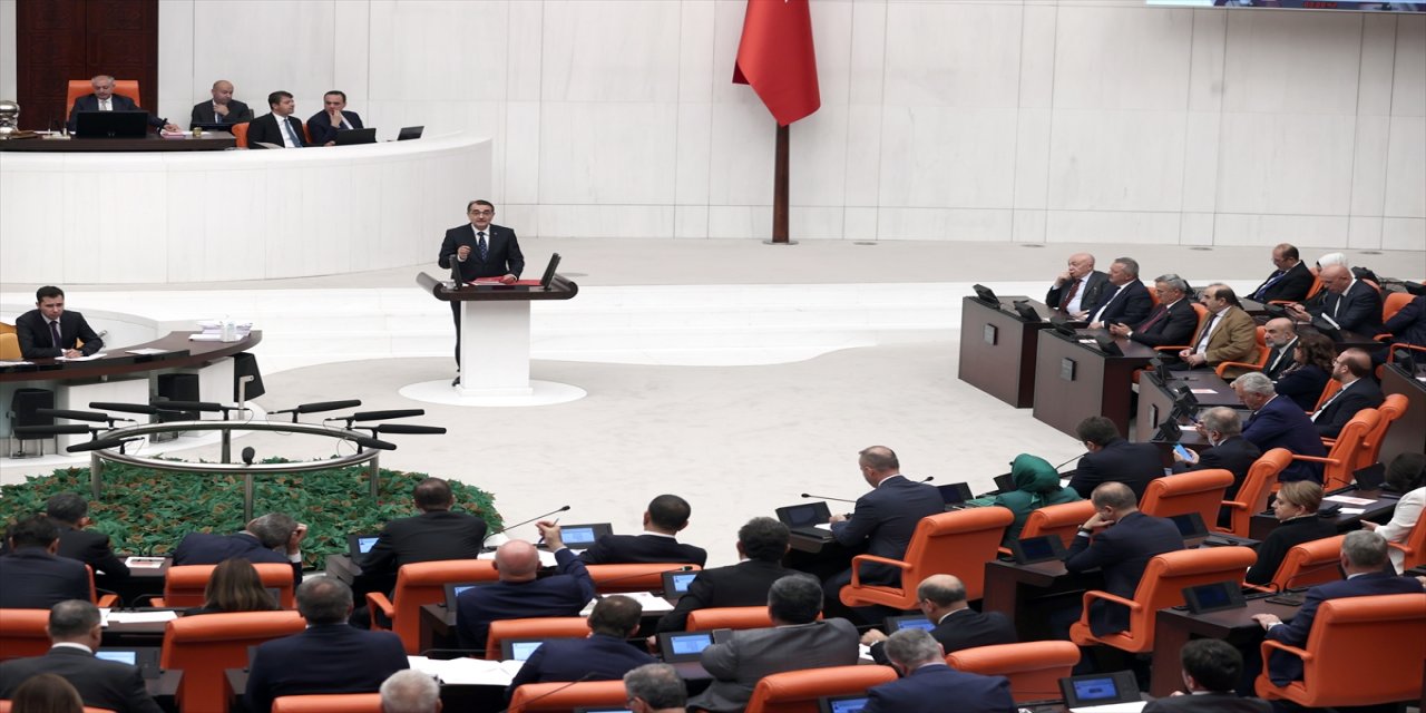 Bakan Dönmez, Amasra'daki maden kazası konusunda bilgilendirme yaptı.