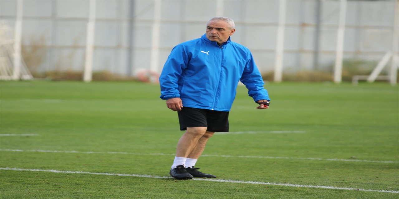 Sivasspor Teknik Direktörü Rıza Çalımbay, Trabzonspor karşısında takımına güveniyor: