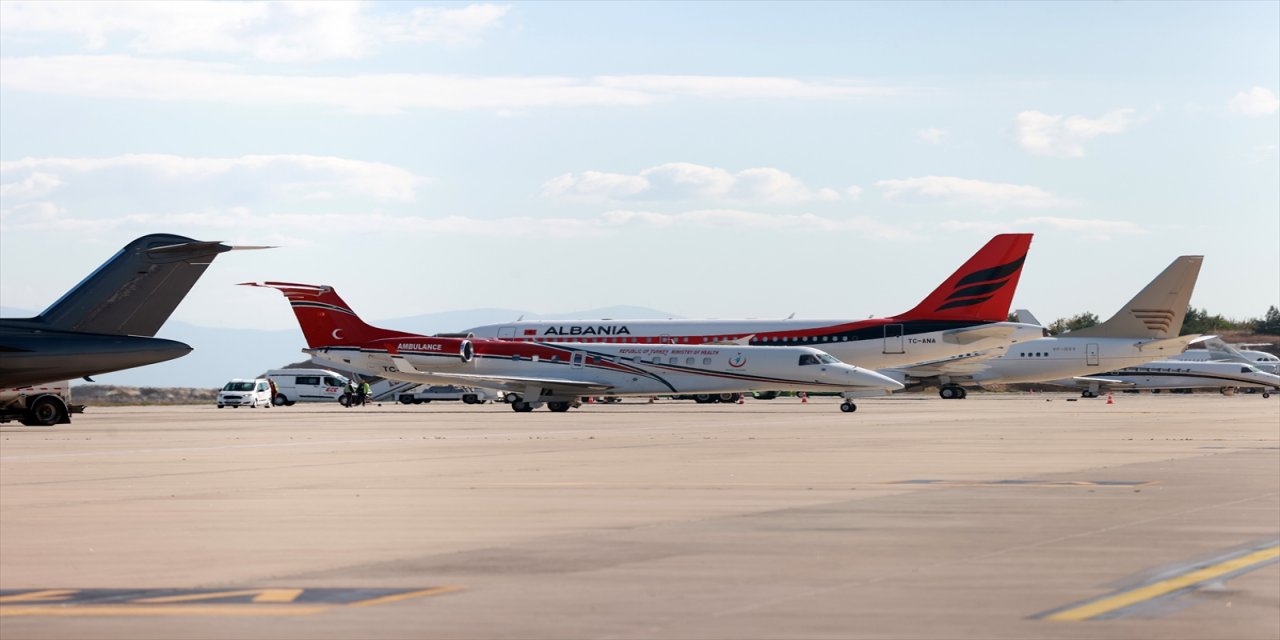 Azerbaycan'da kaza geçiren Binali Yıldırım, ambulans uçakla İstanbul'a geldi