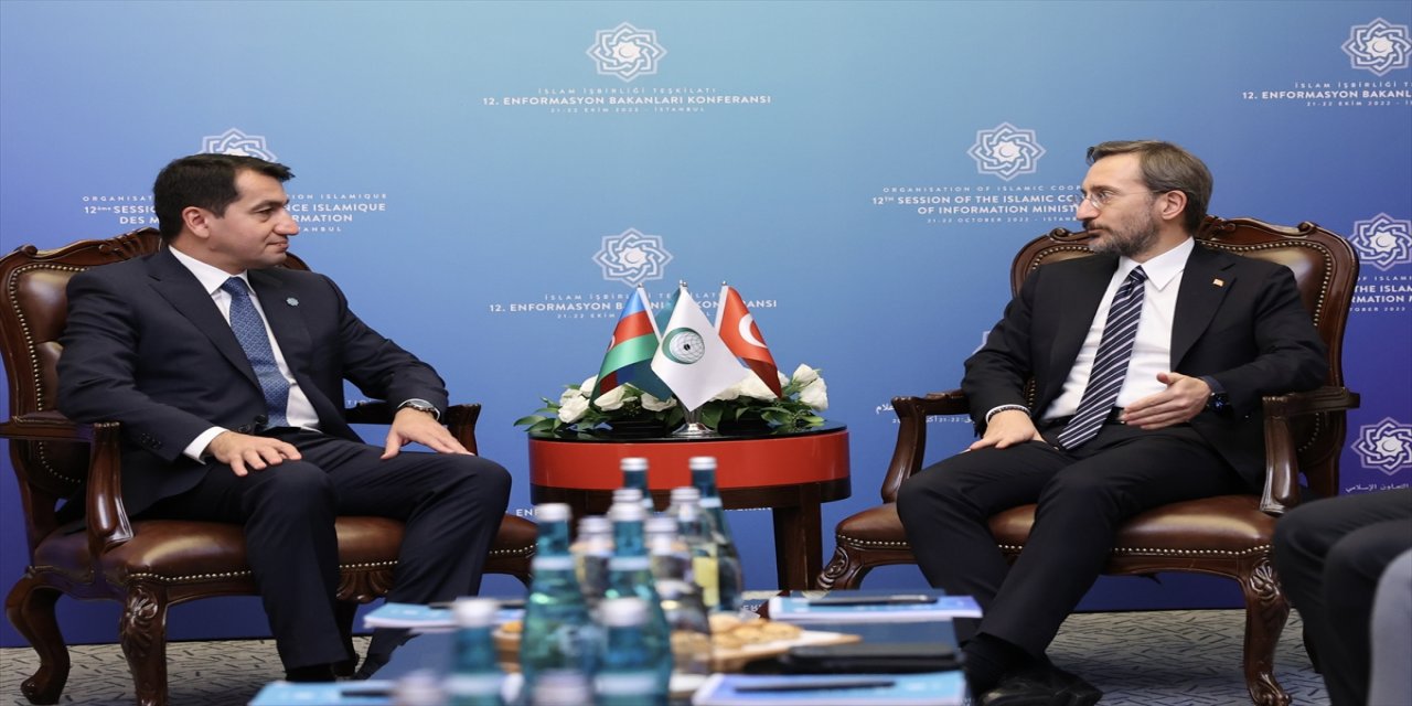 İletişim Başkanı Altun, İİT Enformasyon Bakanları Konferansı kapsamında ikili görüşmeler gerçekleştirdi