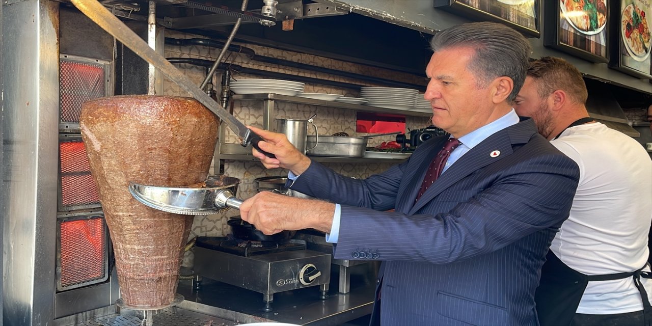 TDP Genel Başkanı Sarıgül, Balıkesir'de esnafı gezdi.