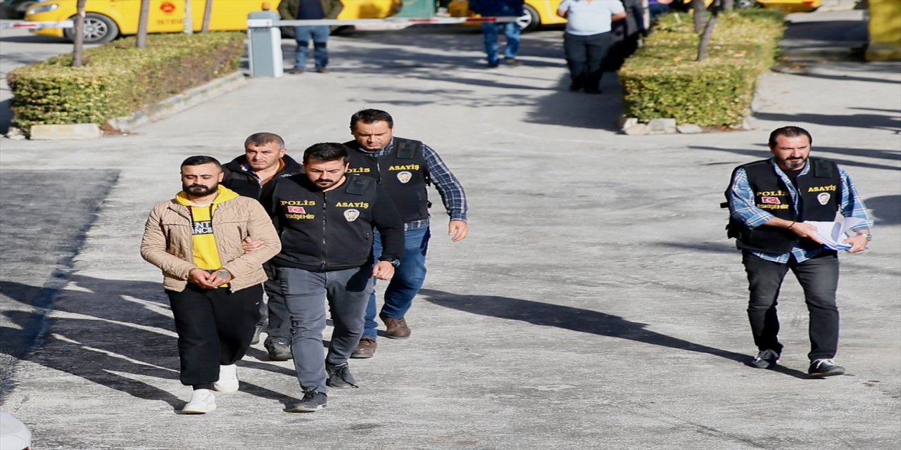 Eskişehir'de iki evin kundaklandığı iddiası