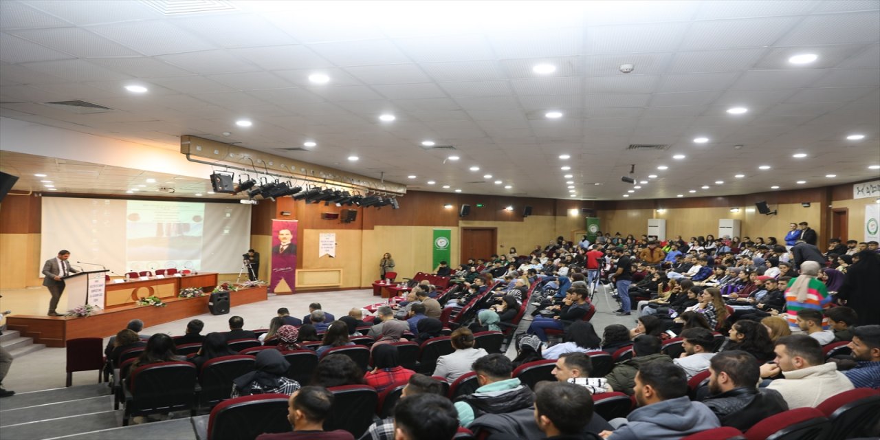 Iğdır'da Kültür ve Sanat Sempozyumu yapılıyor.