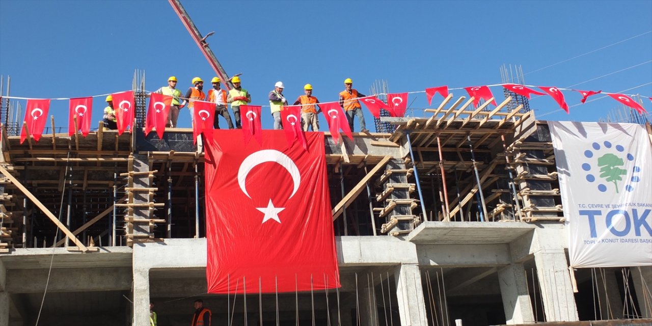 Diyarbakır ve Elazığ'da "İlk Evim, İlk İşyerim Projesi"  temelleri atılmaya başlandı.