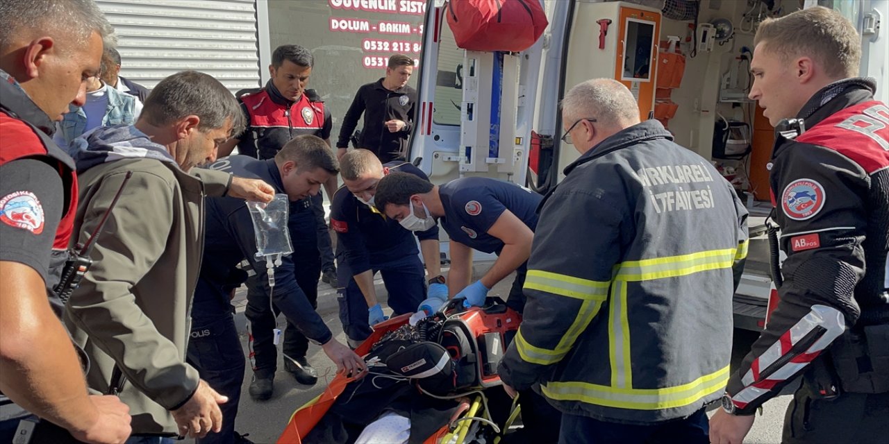 Kırklareli'nde hakkında uzaklaştırma kararı bulunan kişi, eşini silahla vurarak öldürdü