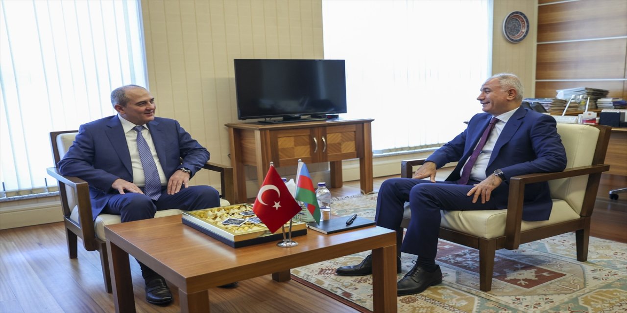 AK Parti Genel Başkan Yardımcısı Ala, Yeni Azerbaycan Partisi Genel Başkanvekili Budagov'la görüştü