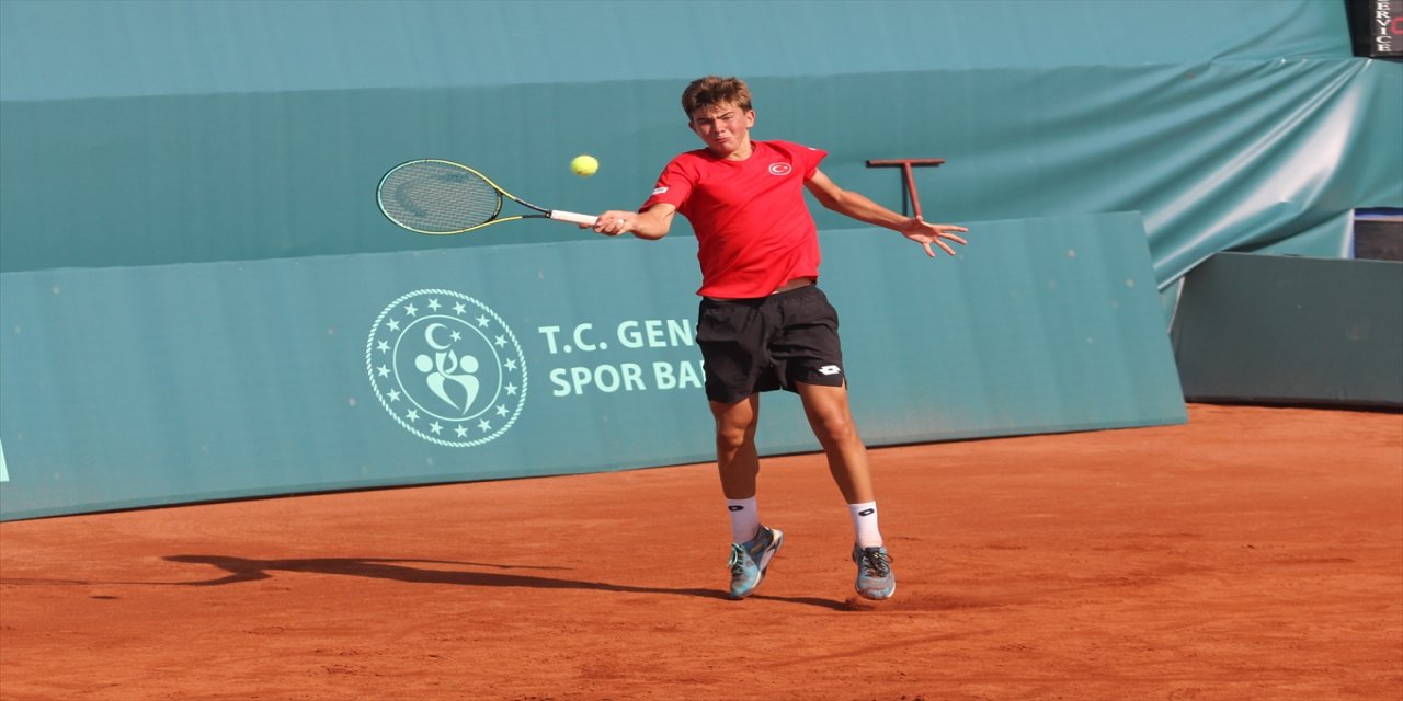 Teniste Davis Cup Juniors ve Billie Jean King Cup Juniors finalleri başladı.
