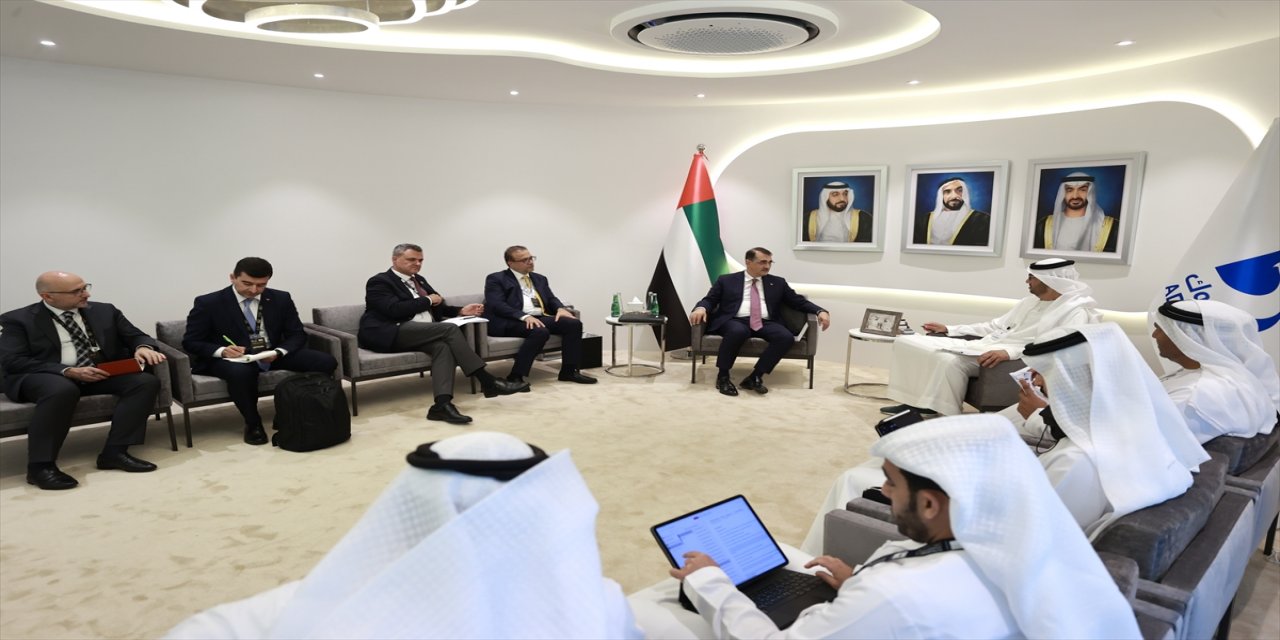 Bakan Dönmez BAE'de mevkidaşı ile görüştü.