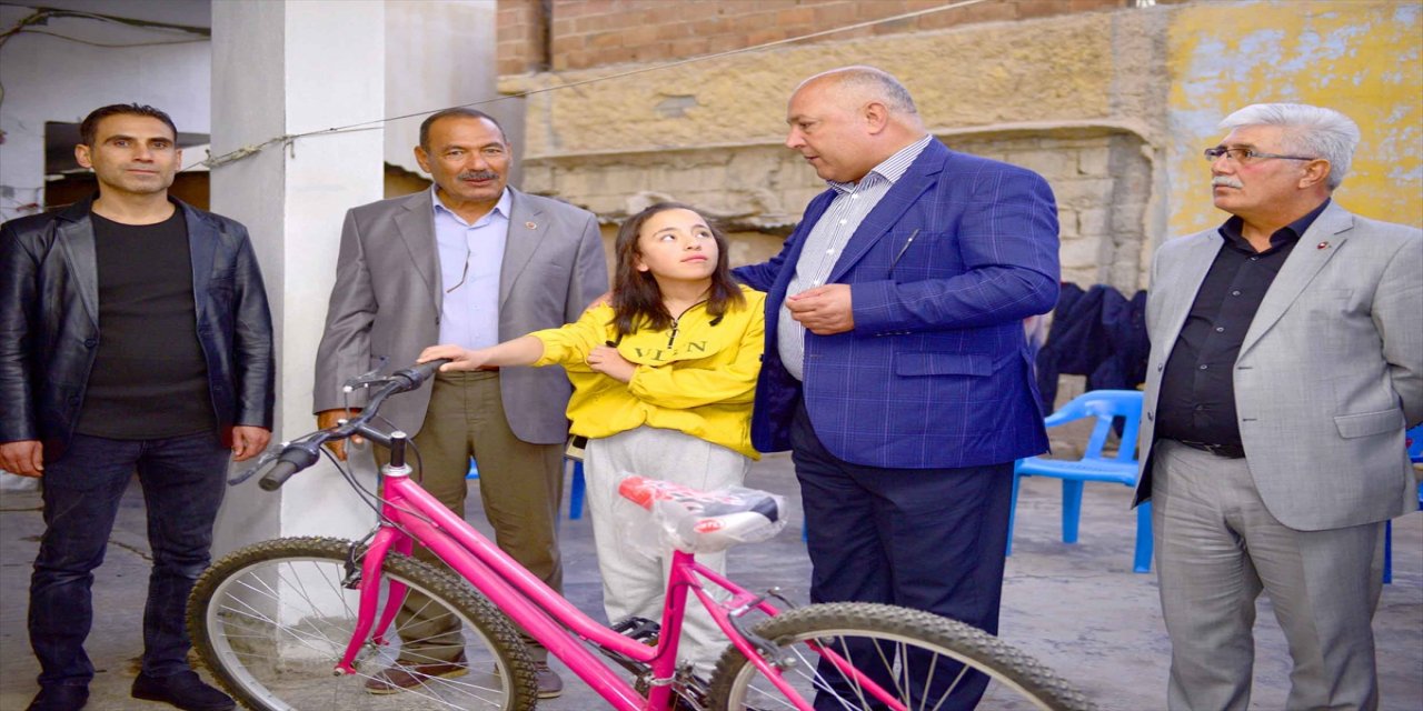 Şanlıurfalı öğrencinin bisiklet hayali gerçek oldu