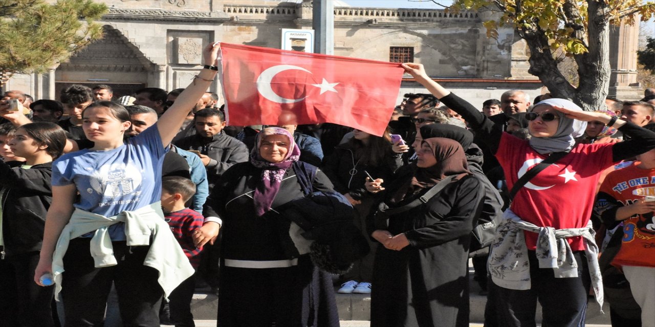 Şehit İstihkam Uzman Onbaşı Akçağlayan, memleketi Aksaray'dan uğurlandı.