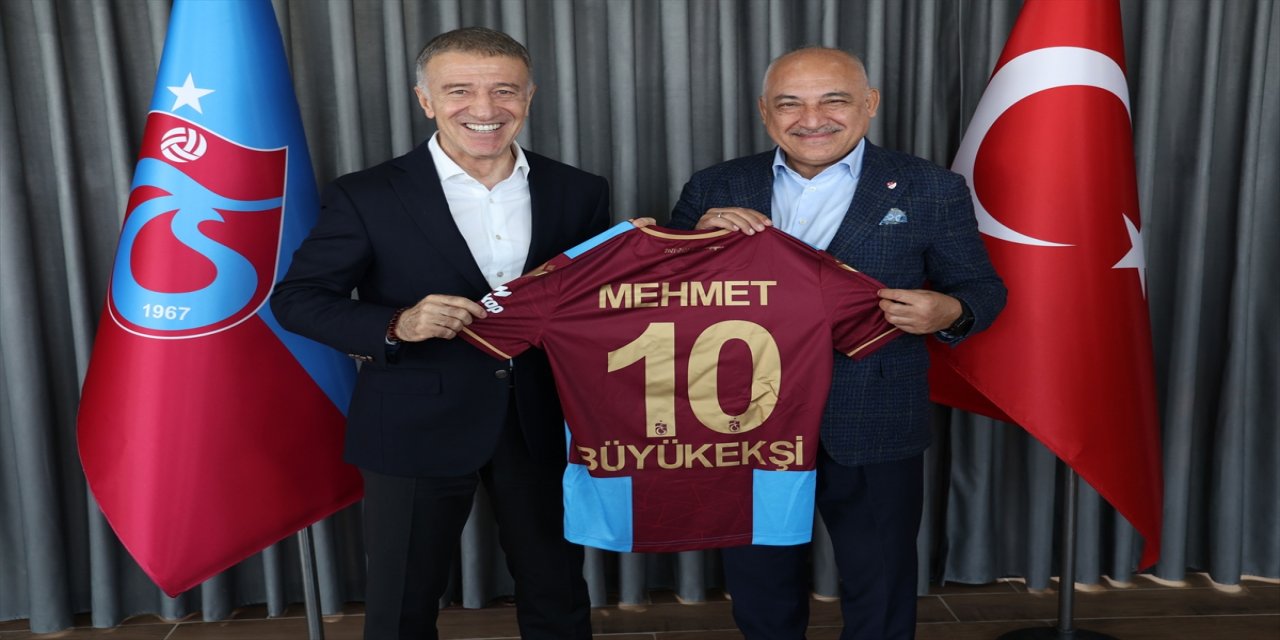 TFF Başkanı Mehmet Büyükekşi, Trabzonspor'u ziyaret etti.