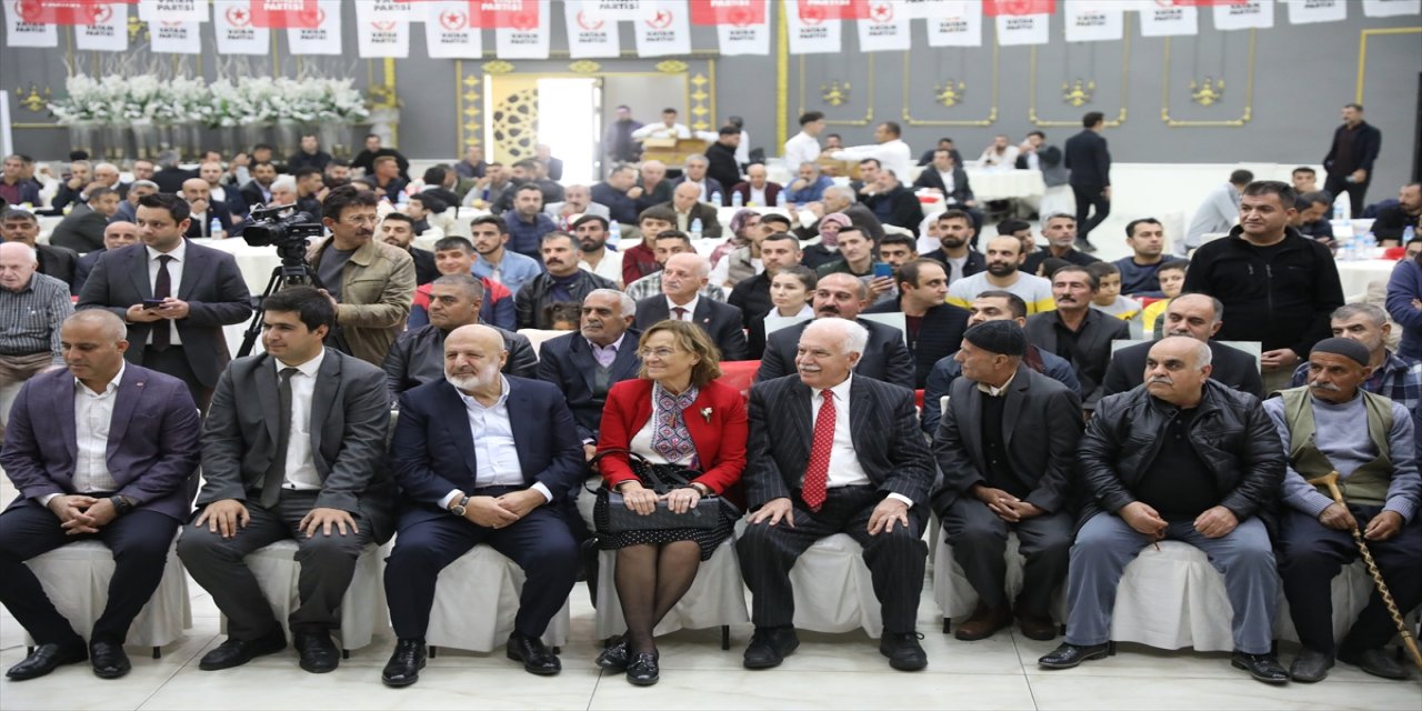 Doğu Perinçek, Diyarbakır'da "Üreticilerin Milli Hükümeti İçin İktidara Toplantısı"na katıldı