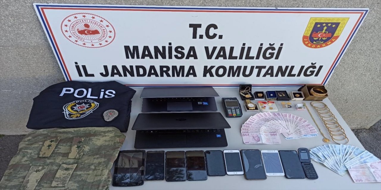 Manisa merkezli dolandırıcılık operasyonunda 5 kişi yakalandı.