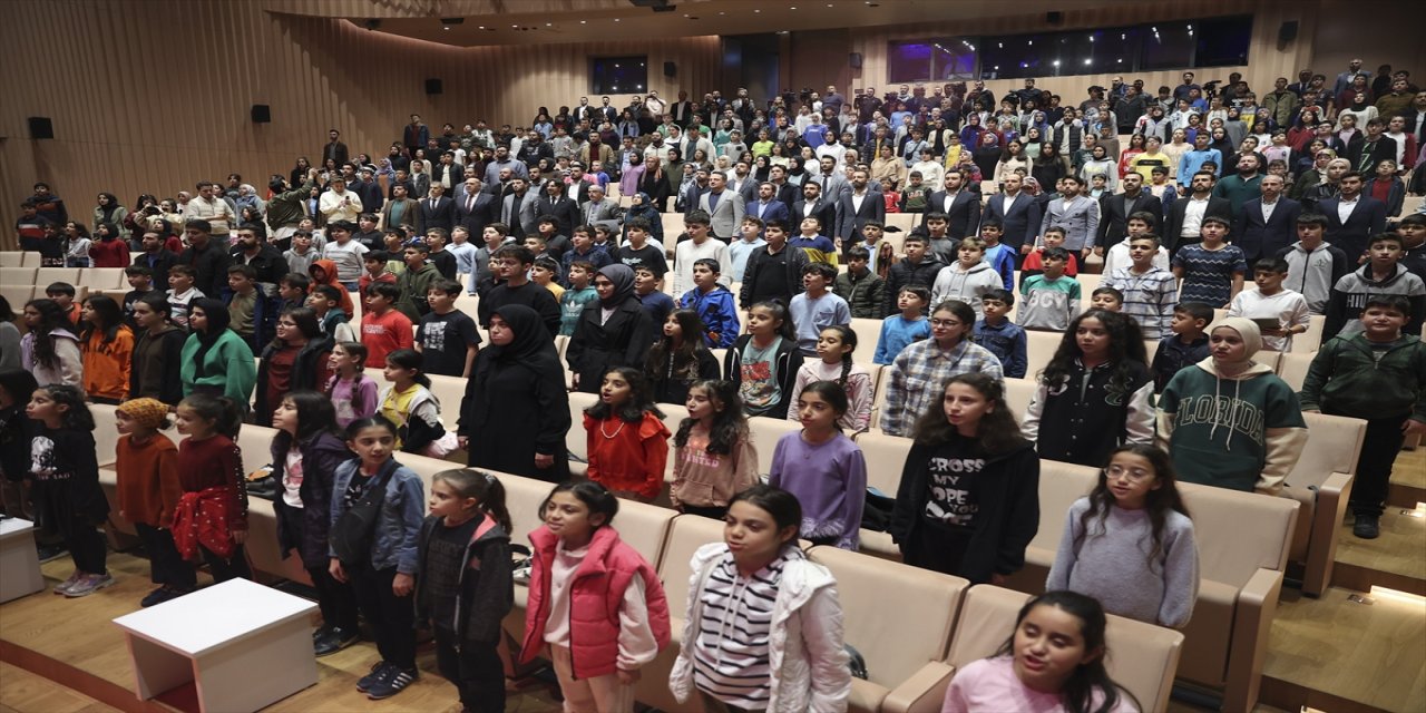 İstanbul'da TÜGVA'nın 5. Kitap Kurdu yarışmasının tanıtımı düzenlendi.