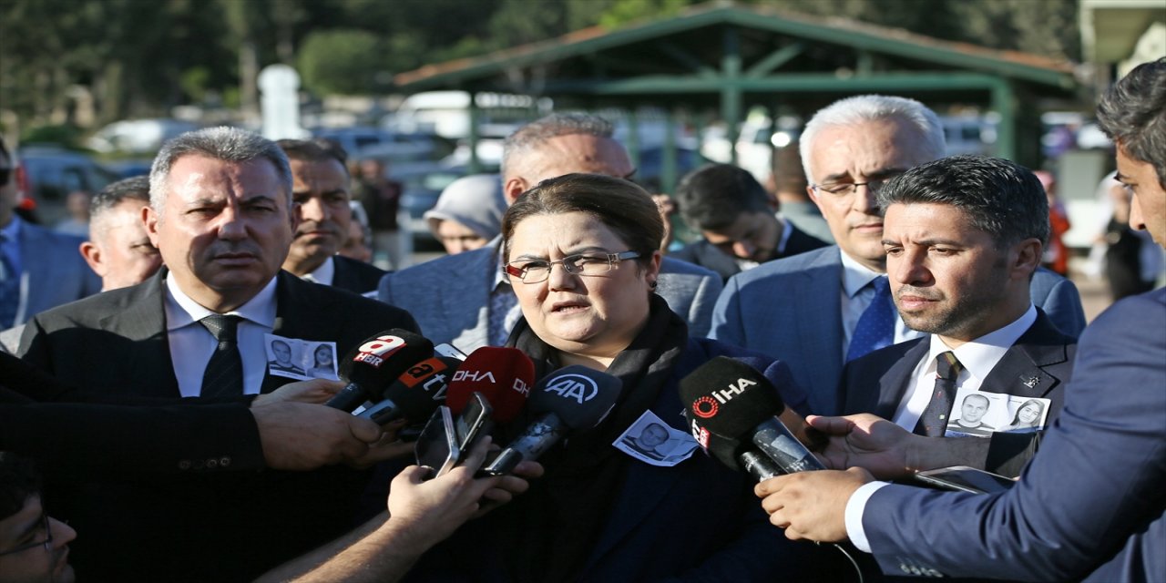 Bakan Derya Yanık, İstanbul'daki terör saldırısına ilişkin konuştu