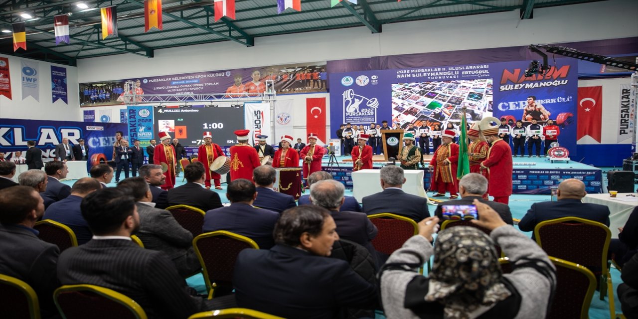 Uluslararası Naim Süleymanoğlu Halter Turnuvası Başlamış durumda.