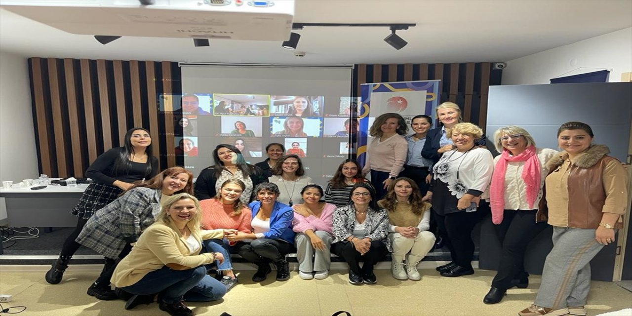 Girişimci İş Kadınları Derneğinin "Girişimcilik Yolu Projesi" başladı