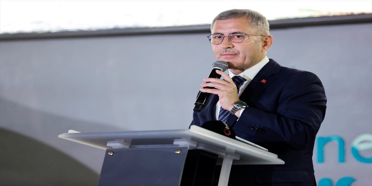 İskender Pala'nın 13 romanı 13 resme esin kaynağı oldu