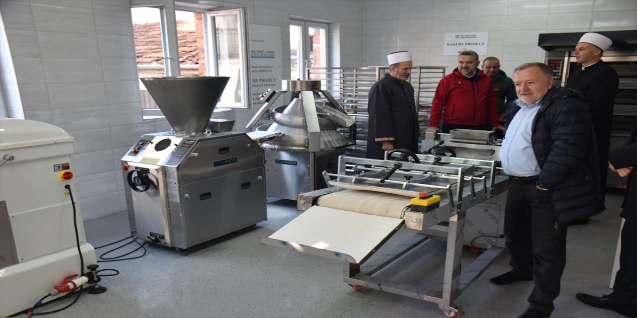 Merhamet Derneği, Türk Kızılayın katkılarıyla Bosna Hersek'te ekmek fırını açtı