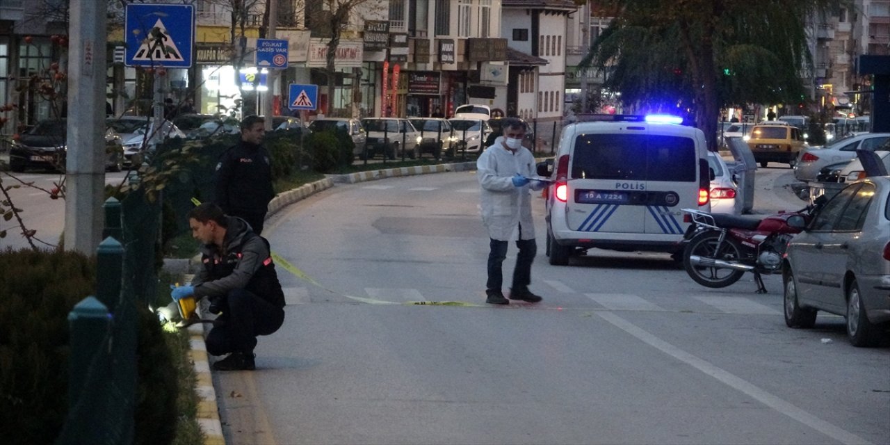 Çorum'da bir kişi silahla vurularak yaralandı