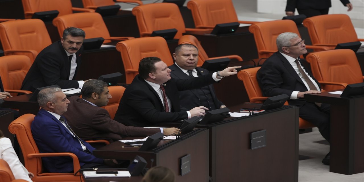 Kültür ve Turizm ile Çalışma bakanlığı 2023 yılı bütçeleri Genel Kurulda.