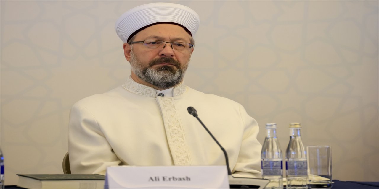Diyanet İşleri Başkanı Erbaş Moskova'da etkinliklere katıldı.