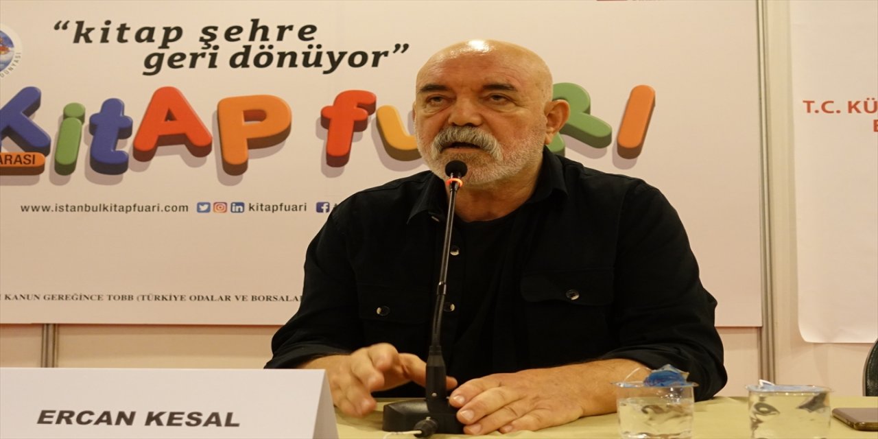 Oyuncu ve yazar Ercan Kesal, TÜYAP Kitap Fuarı'nda okurlarıyla buluştu