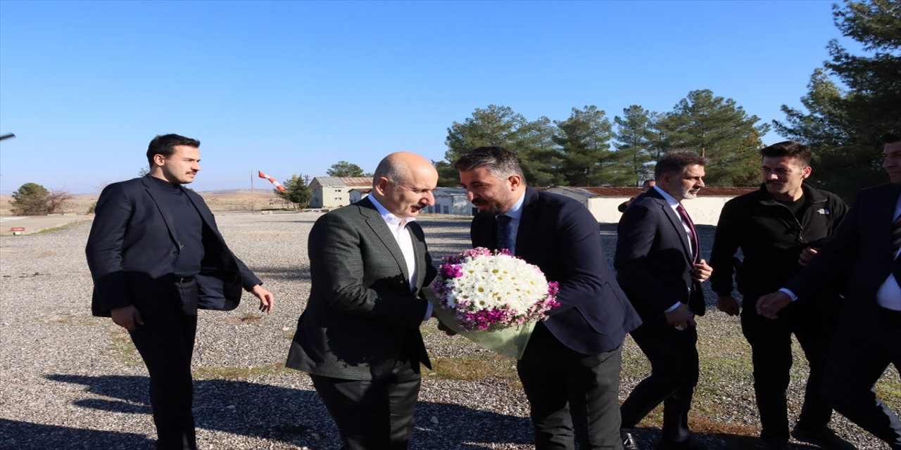 Ulaştırma ve Altyapı Bakanı Karaismailoğlu, Midyat'ta incelemelerde bulundu
