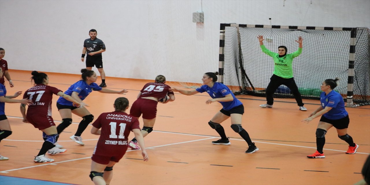 Tekirdağ Süleymanpaşa: 35 - Anadolu Üniversitesi: 28