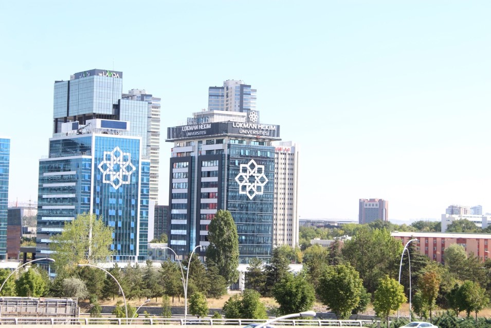 LOKMAN HEKİM ÜNİVERSİTESİ 5 YAŞINDA