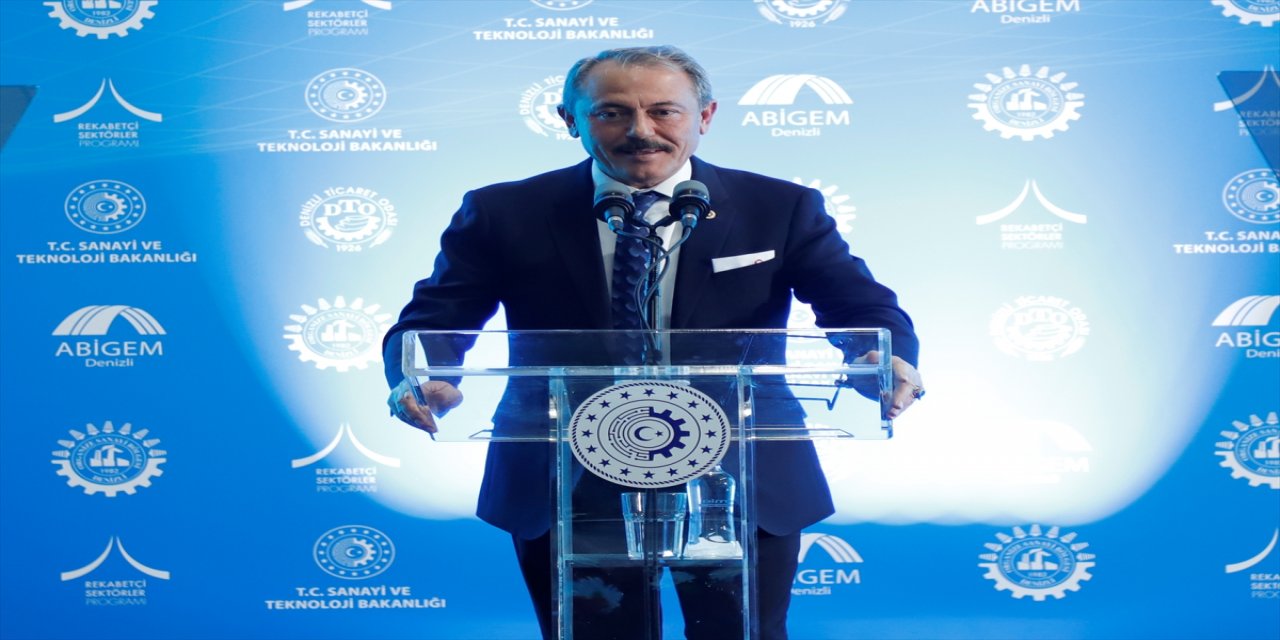 Bakan Varank, Denizli'de Teknik Tekstil Merkezi açılışda.