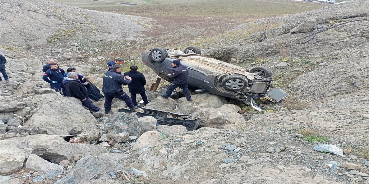 Tokat'ta uçan otomobilin sürücüsü hayatını kaybetti.