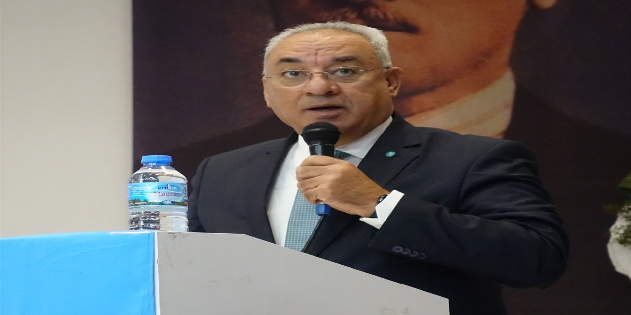 DSP Genel Başkanı Önder Aksakal partisinin İzmir kongresinde konuştu: