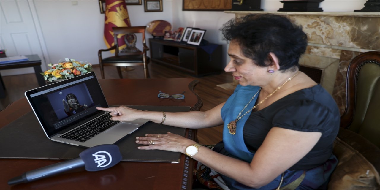 Sri Lanka'nın Ankara Büyükelçisi Dissanayake "Yılın Fotoğrafları" oylamasına katıldı.