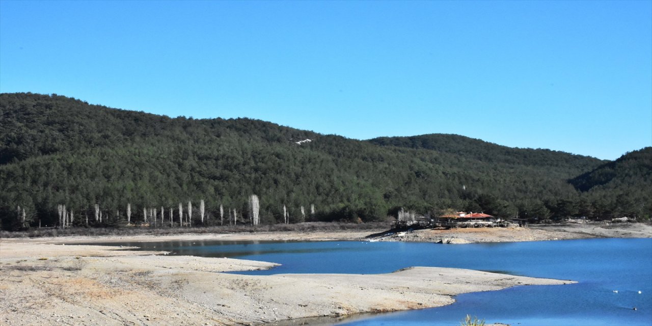Ula Göleti'nde yağış azlığı nedeniyle su seviyesinde düşüş yaşandı
