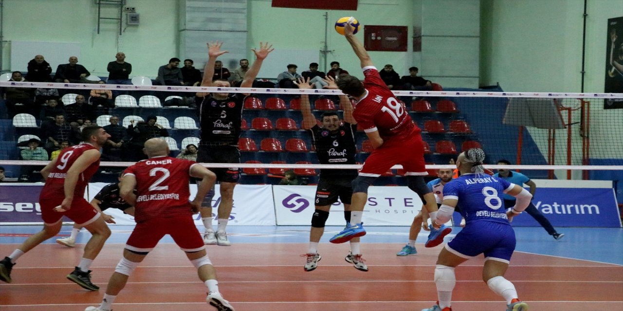 Develi Belediyespor: 0 - Halkbank: 3