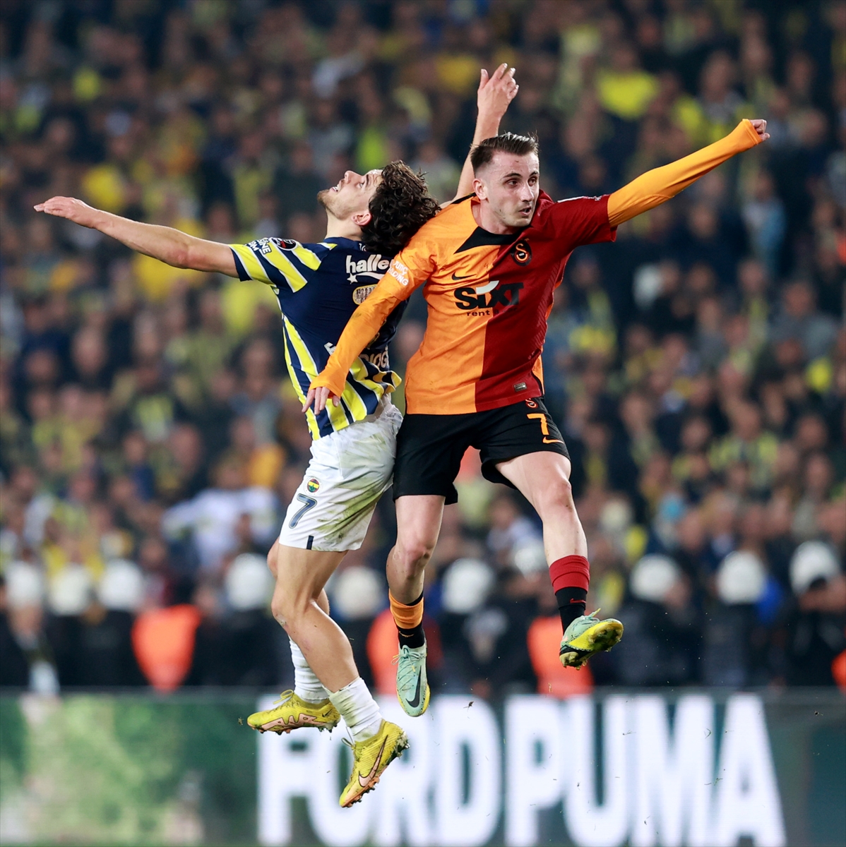 Cimbom Fener'i yendi 7 de 7 YAPTI 3-0