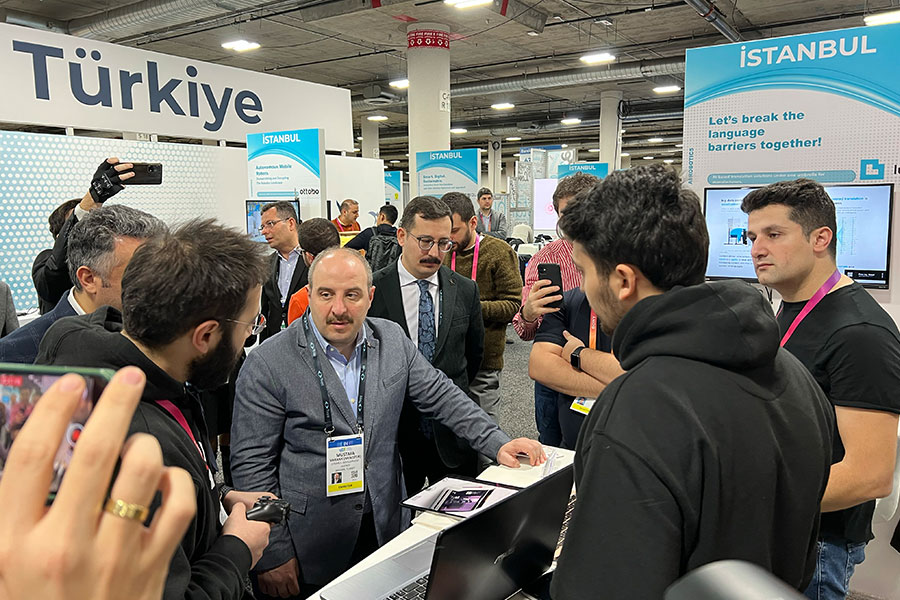 TÜRK GİRİŞİMCİLER DÜNYA SAHNESİNDE