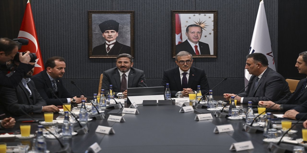 Milli Savunma Komisyonu üyeleri HAVELSAN'a ziyaret gerçekleştirdi.