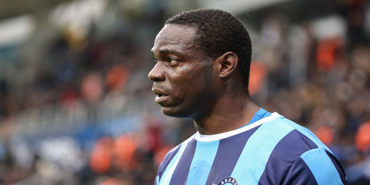 Mario Balotelli'nin attığı gol, FIFA Puskas Yılın Golü Ödülü'ne aday gösterildi.