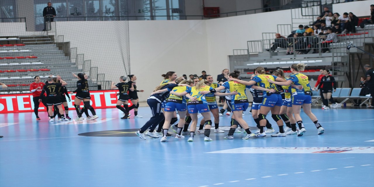 Kastamonu Belediyespor: 28 - Storhamar Handball Elite: 33