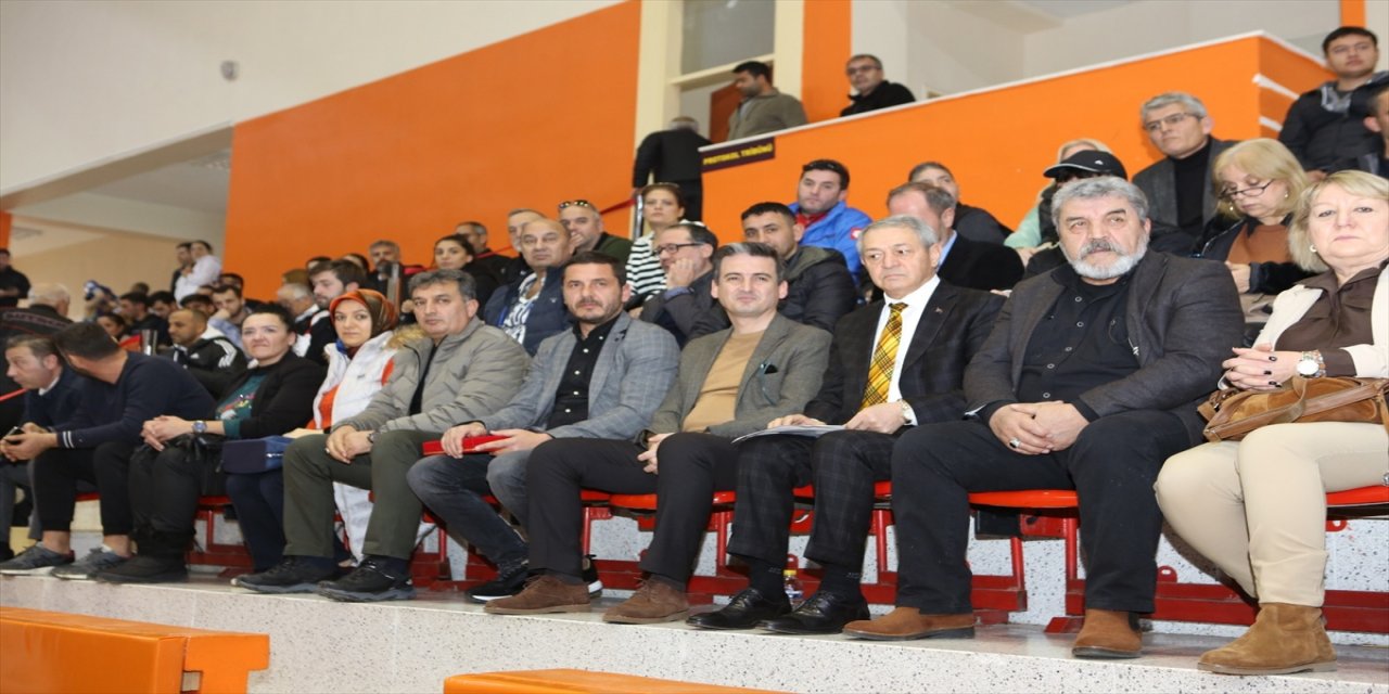 Kadınlar Ferdi Boks Şampiyonası Çeşme'de başladı.