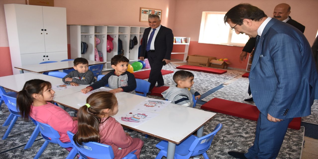 Artvin'de kullanılmayan köy okulları yaşam merkezine dönüştürüldü.