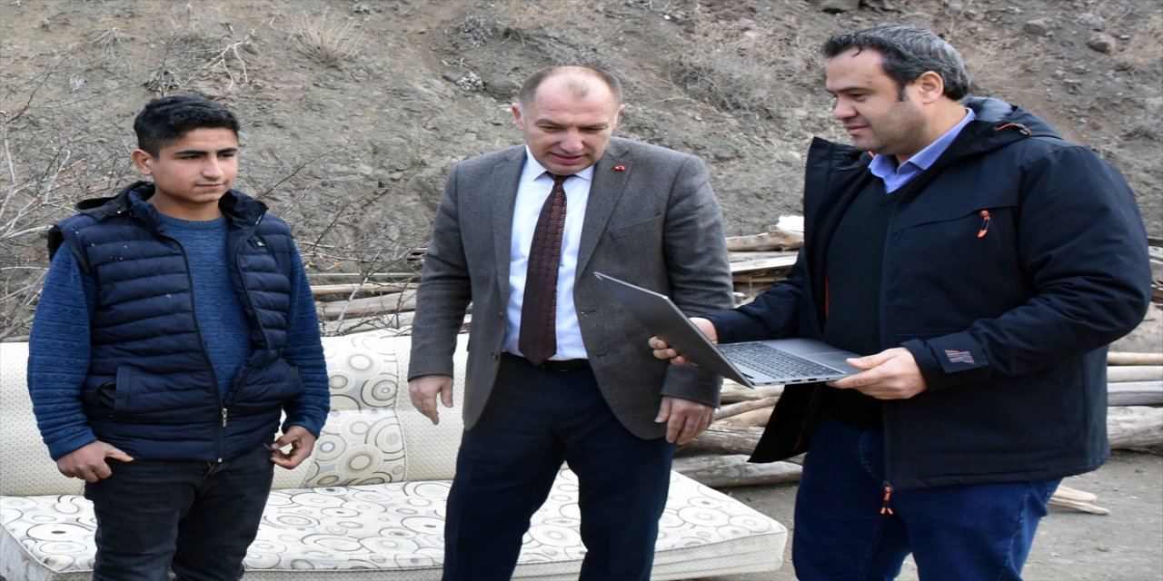 Çobanlık yapan öğrenci yeniden eğitime kazandırıldı.