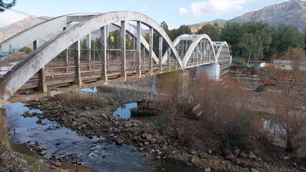 Dalaman'daki tarihi Atatürk Köprüsü restore ediliyor