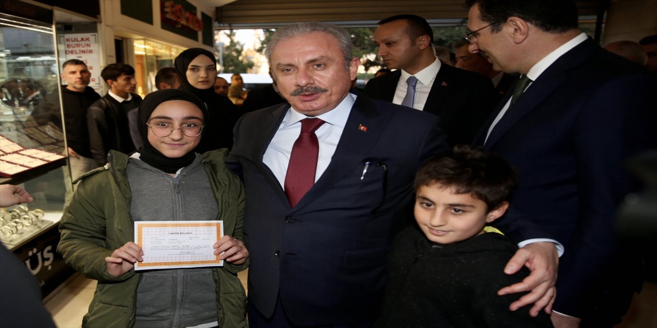 TBMM Başkanı Şentop, Sakarya'da basın mensuplarıyla buluştu: