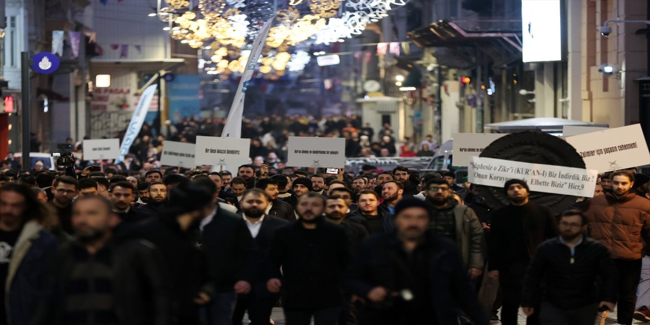 Kur'an-ı Kerim yakılması İstanbul'da protesto edildi.